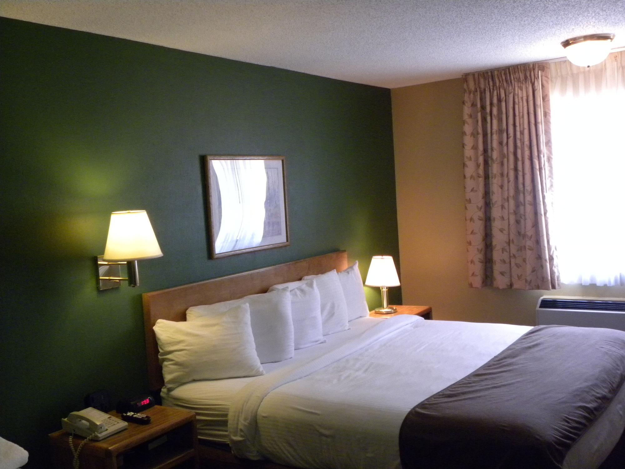 New Victorian Inn & Suites Kearney Extérieur photo