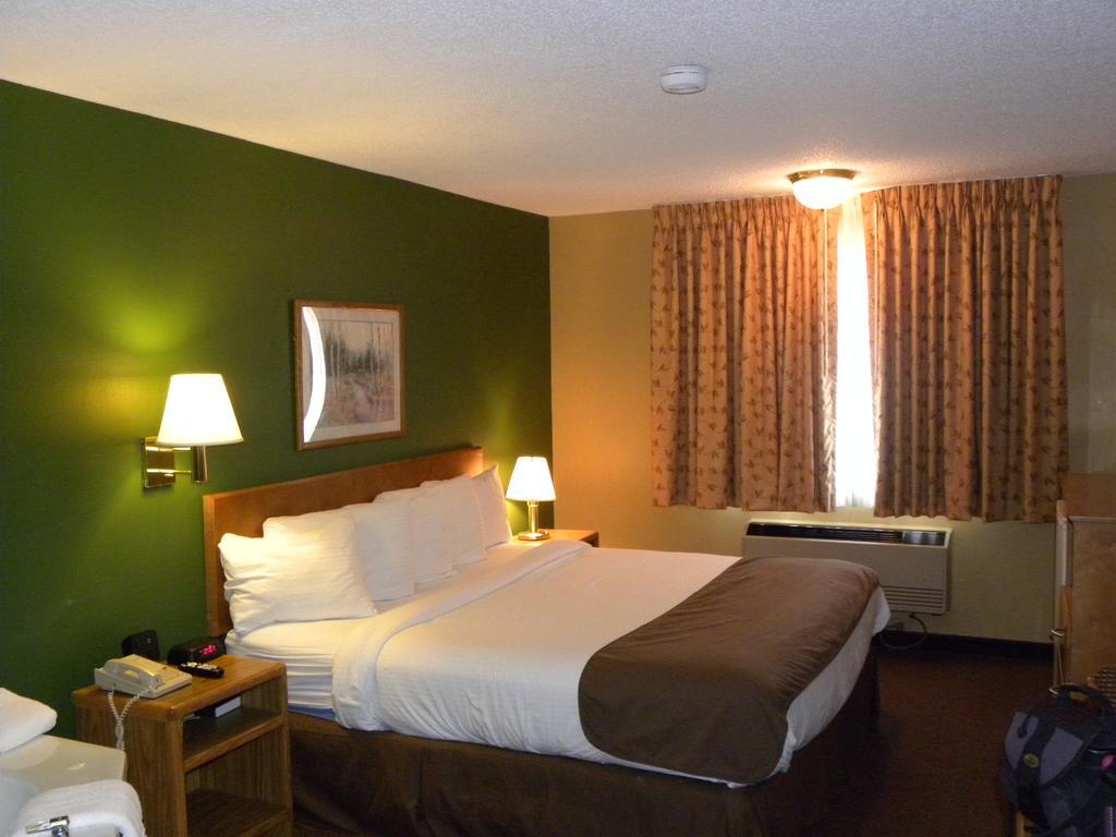 New Victorian Inn & Suites Kearney Extérieur photo