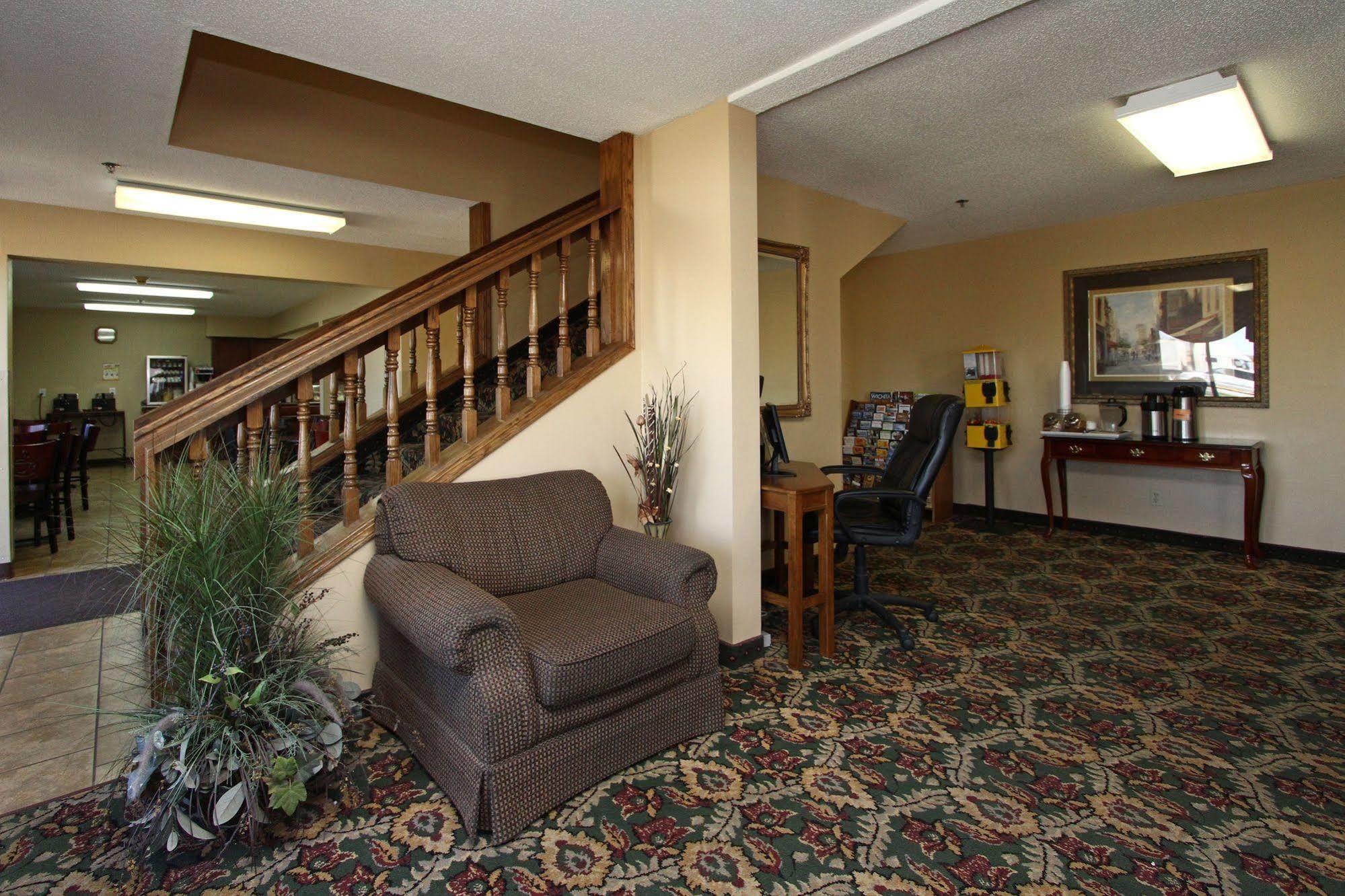 New Victorian Inn & Suites Kearney Extérieur photo