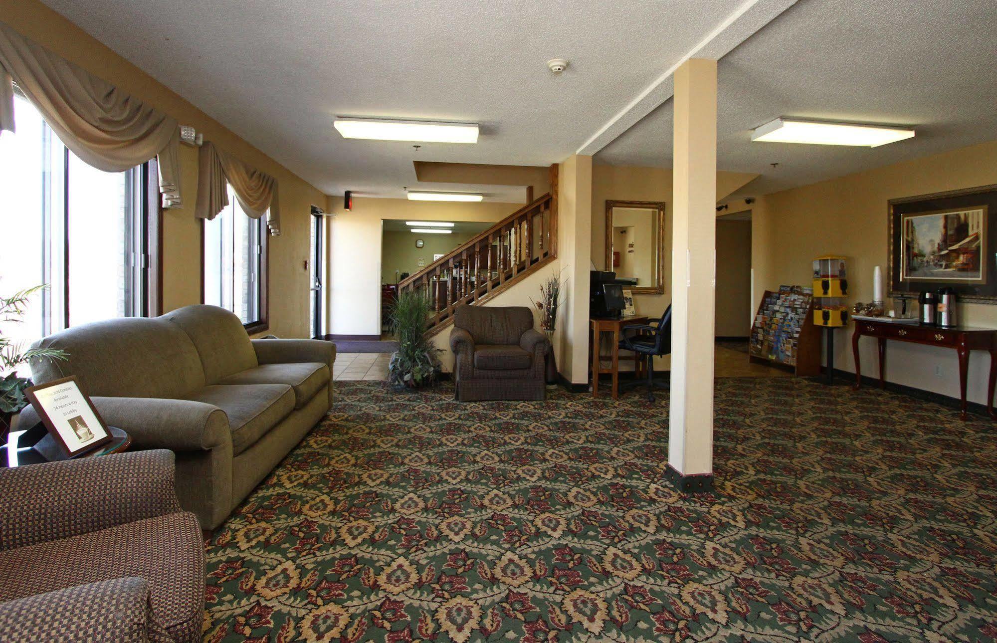 New Victorian Inn & Suites Kearney Extérieur photo